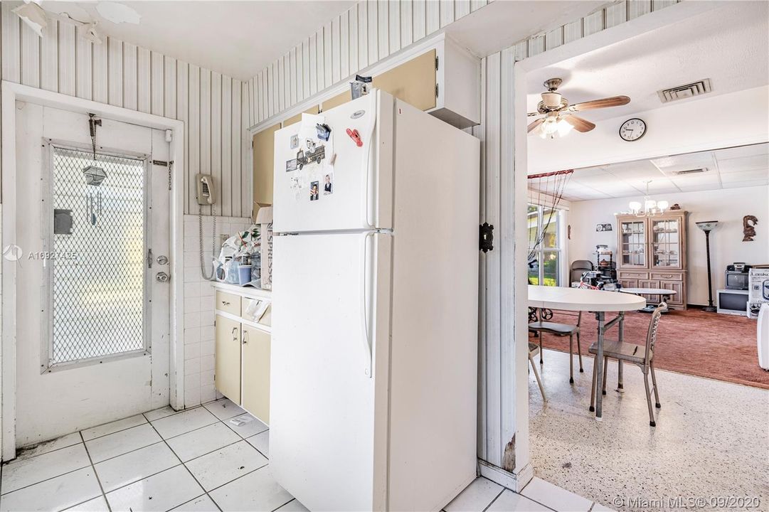 Недавно продано: $225,000 (3 спален, 2 ванн, 1551 Квадратных фут)