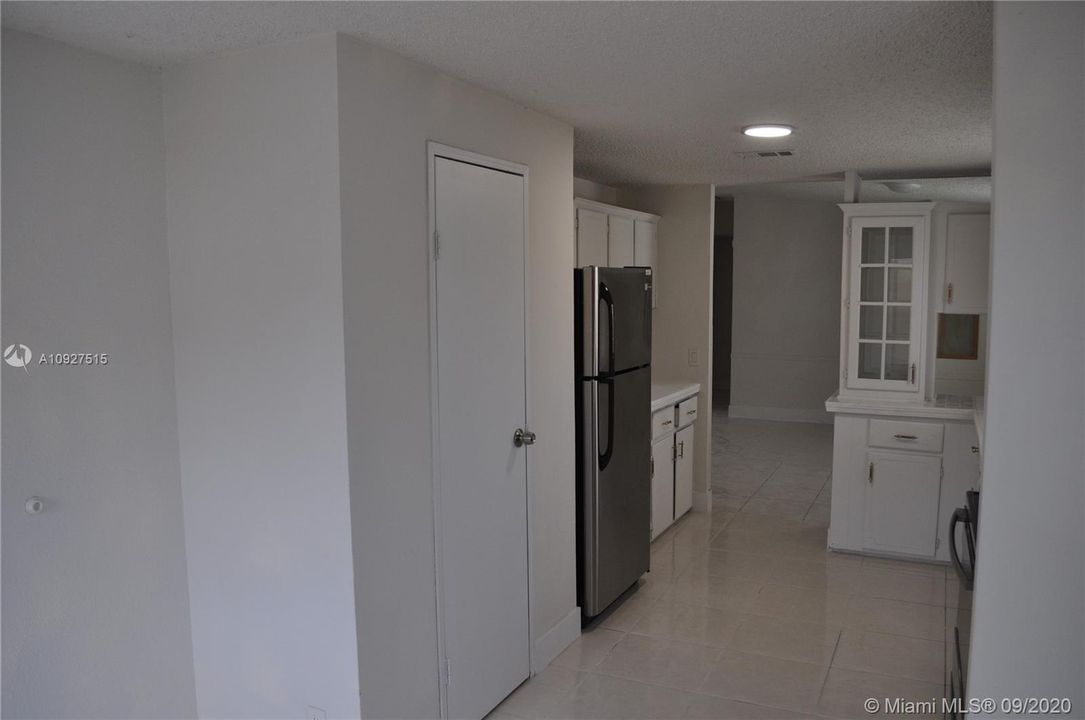 Recently Sold: $143,500 (3 beds, 2 baths, 1170 Square Feet)