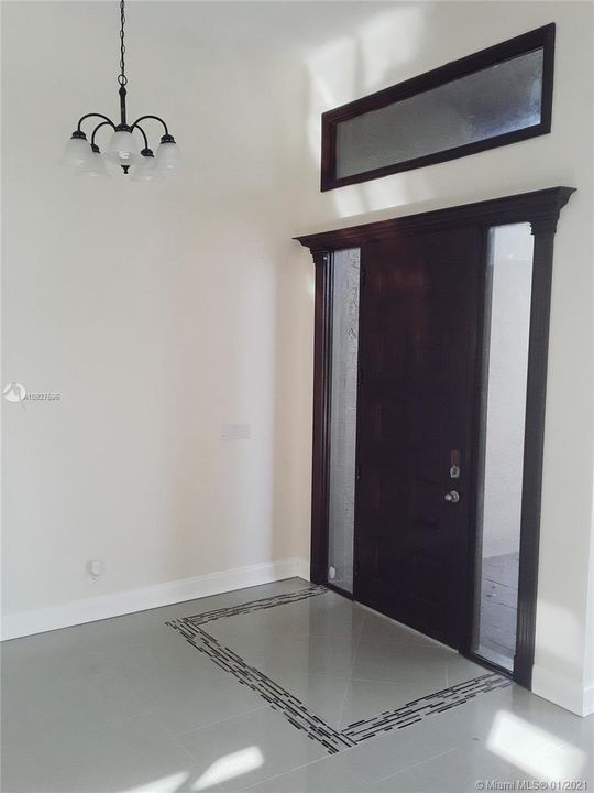 Recently Sold: $349,900 (3 beds, 2 baths, 2324 Square Feet)