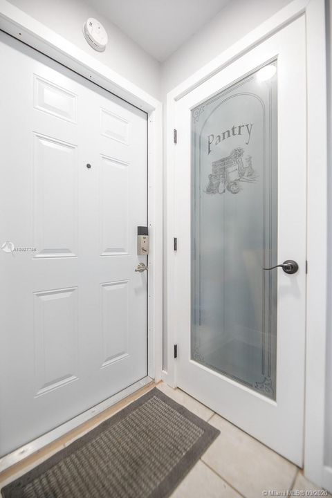 Vendido Recientemente: $160,000 (2 camas, 2 baños, 1160 Pies cuadrados)