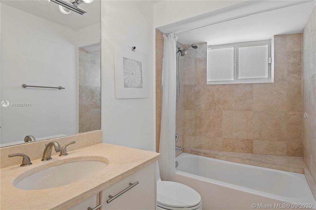 Недавно продано: $799,000 (3 спален, 2 ванн, 1802 Квадратных фут)