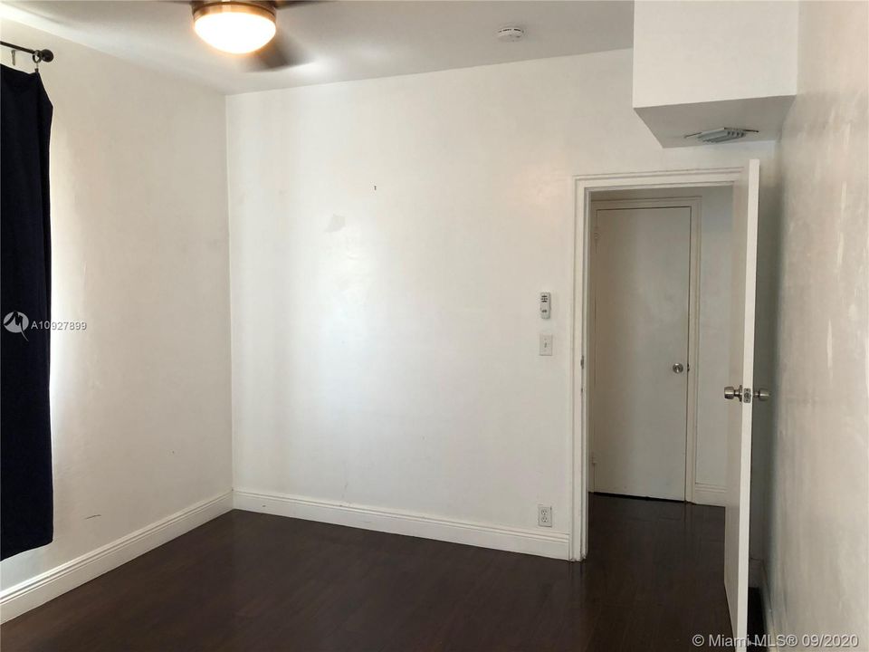 Recently Rented: $1,500 (1 beds, 1 baths, 756 Square Feet)