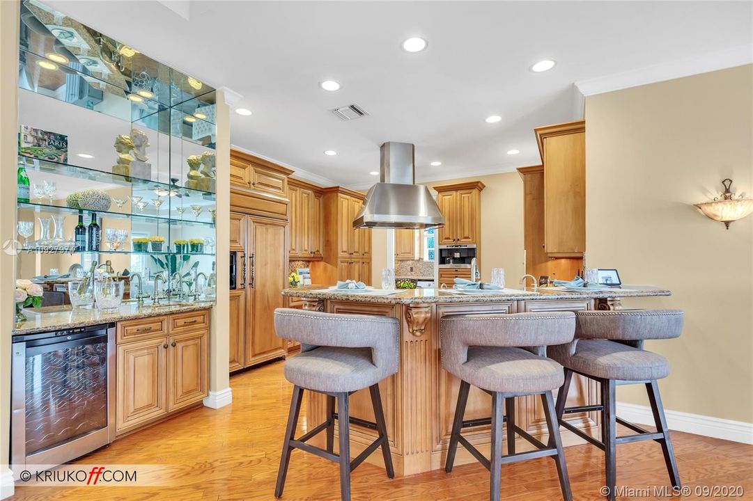Vendido Recientemente: $795,000 (3 camas, 2 baños, 1914 Pies cuadrados)
