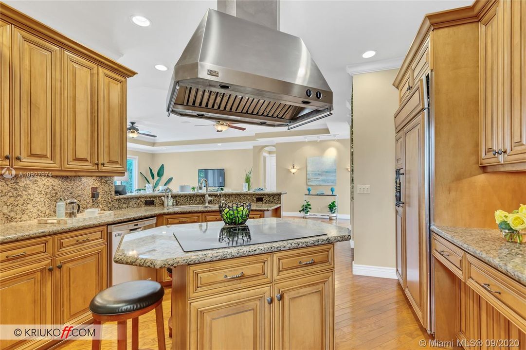Vendido Recientemente: $795,000 (3 camas, 2 baños, 1914 Pies cuadrados)