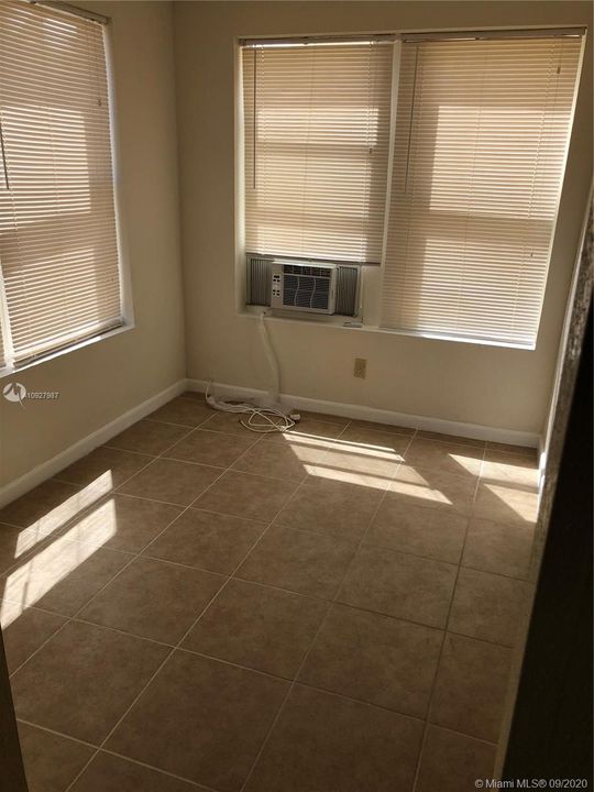 Recently Rented: $1,000 (1 beds, 1 baths, 5058 Square Feet)