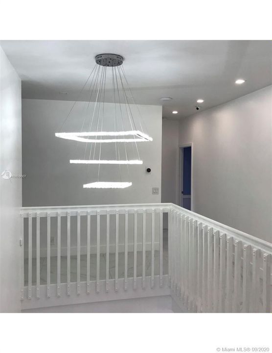Recently Rented: $4,500 (6 beds, 4 baths, 3698 Square Feet)