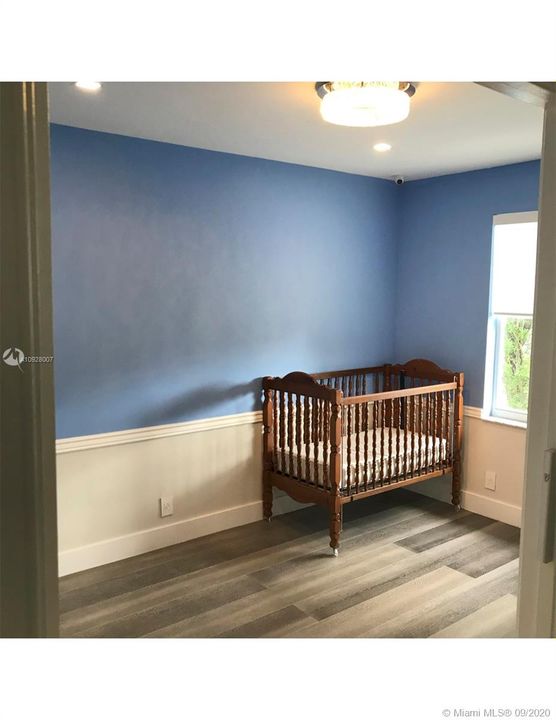 Recently Rented: $4,500 (6 beds, 4 baths, 3698 Square Feet)