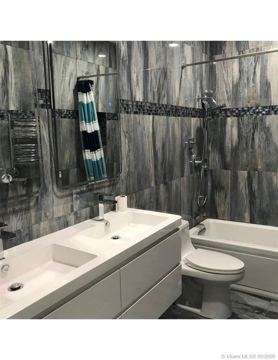 Recently Rented: $4,500 (6 beds, 4 baths, 3698 Square Feet)