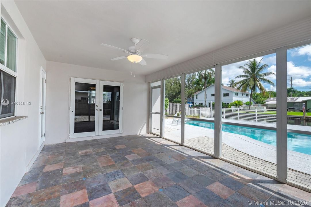 Recently Rented: $3,500 (3 beds, 2 baths, 1253 Square Feet)