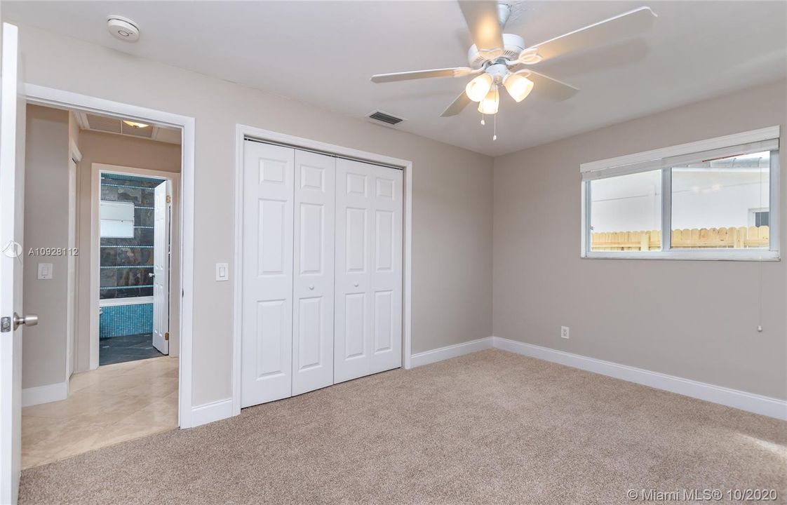 Recently Rented: $3,500 (3 beds, 2 baths, 1253 Square Feet)