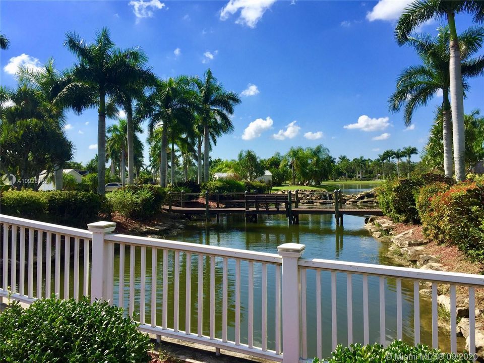 Vendido Recientemente: $269,900 (0.11 acres)