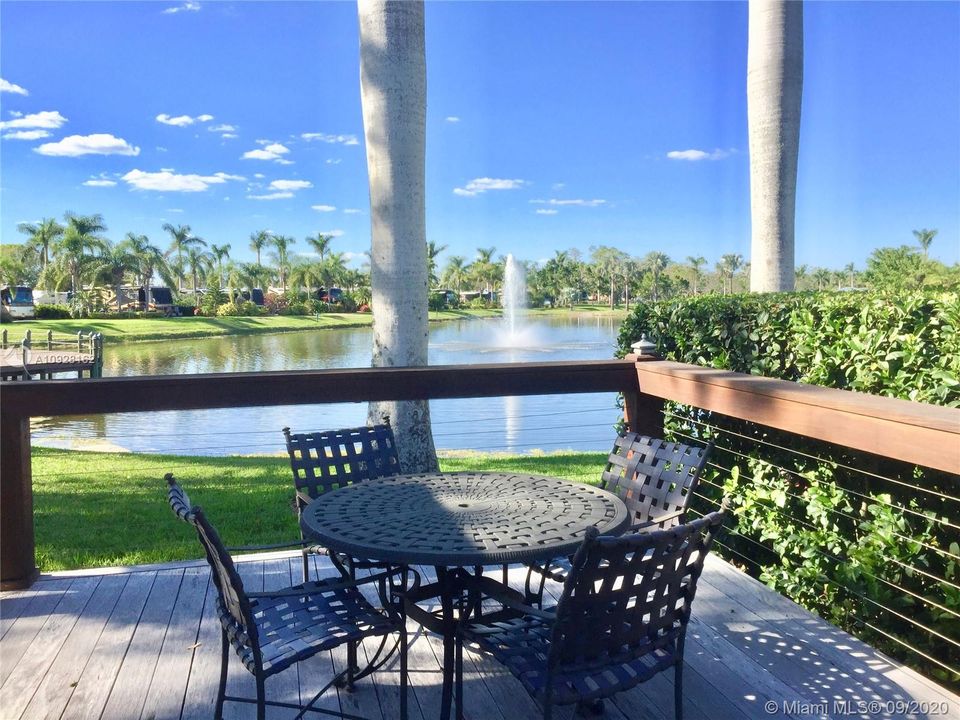 Vendido Recientemente: $269,900 (0.11 acres)