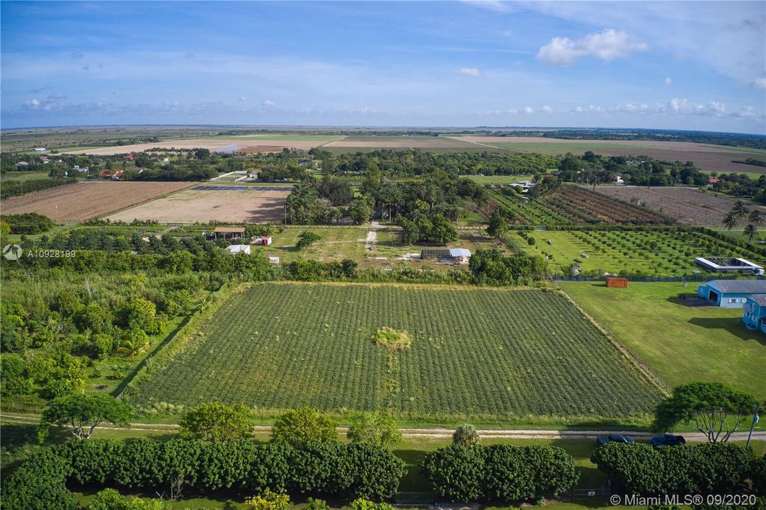 Vendido Recientemente: $275,000 (2.50 acres)
