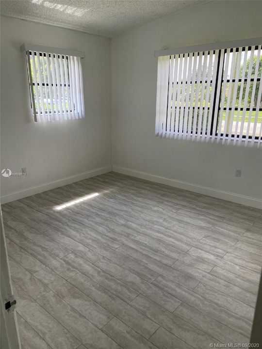 Recently Rented: $2,500 (3 beds, 2 baths, 2061 Square Feet)