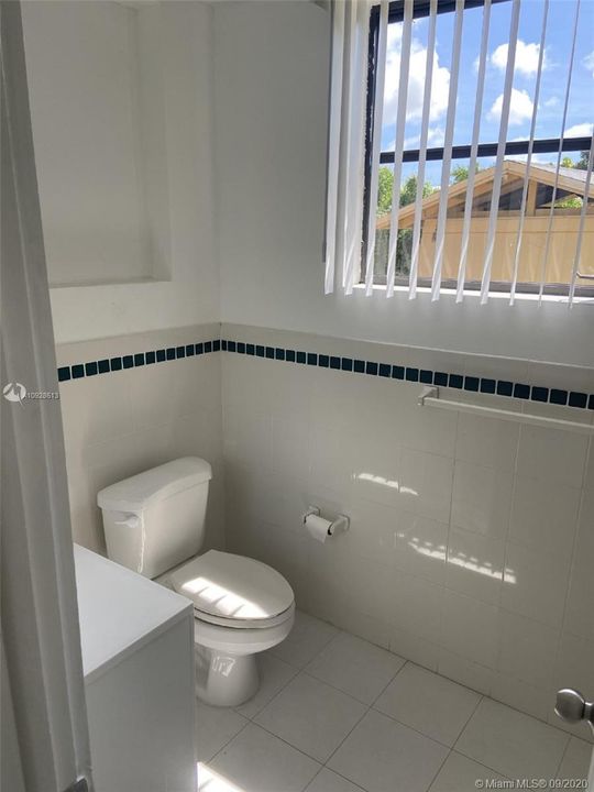 Recently Rented: $2,500 (3 beds, 2 baths, 2061 Square Feet)