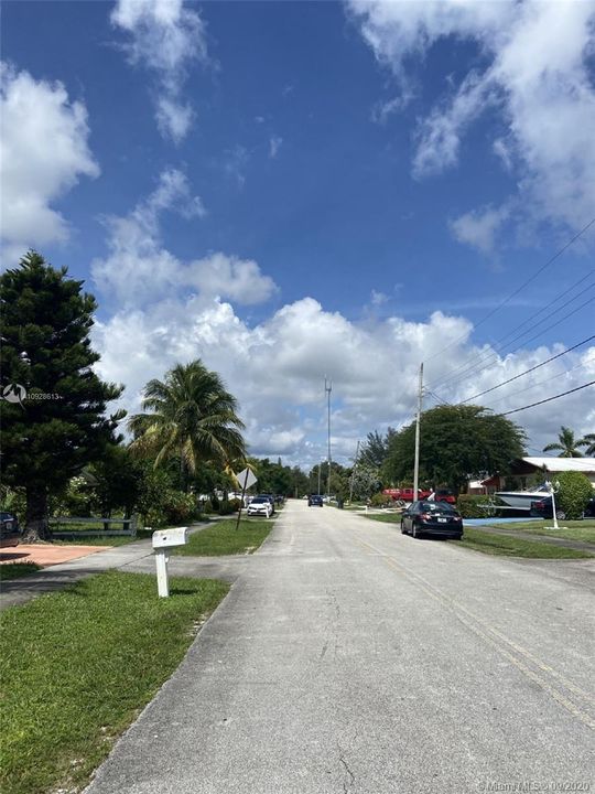 Recently Rented: $2,500 (3 beds, 2 baths, 2061 Square Feet)