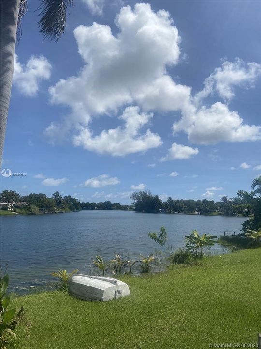 Recently Rented: $2,500 (3 beds, 2 baths, 2061 Square Feet)