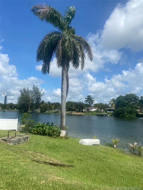 Recently Rented: $2,500 (3 beds, 2 baths, 2061 Square Feet)