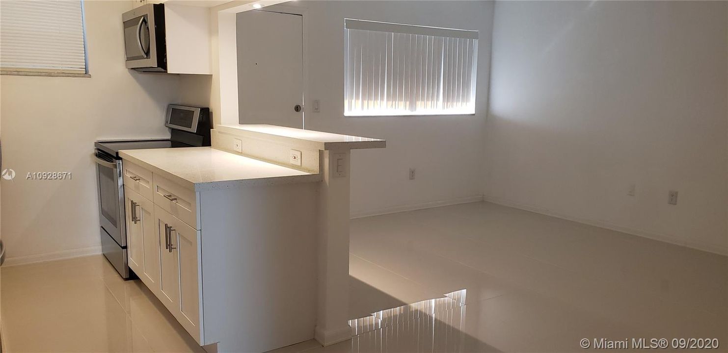 Vendido Recientemente: $165,000 (1 camas, 1 baños, 611 Pies cuadrados)