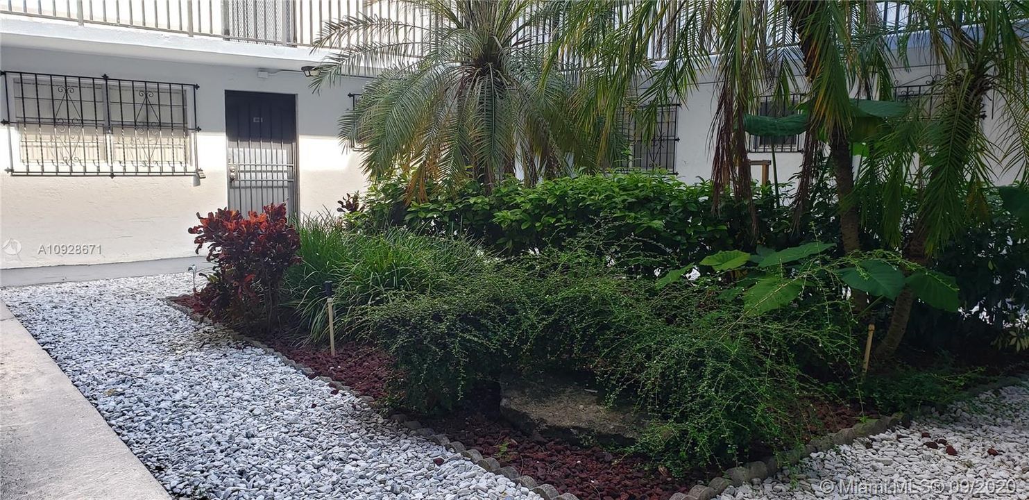 Vendido Recientemente: $165,000 (1 camas, 1 baños, 611 Pies cuadrados)
