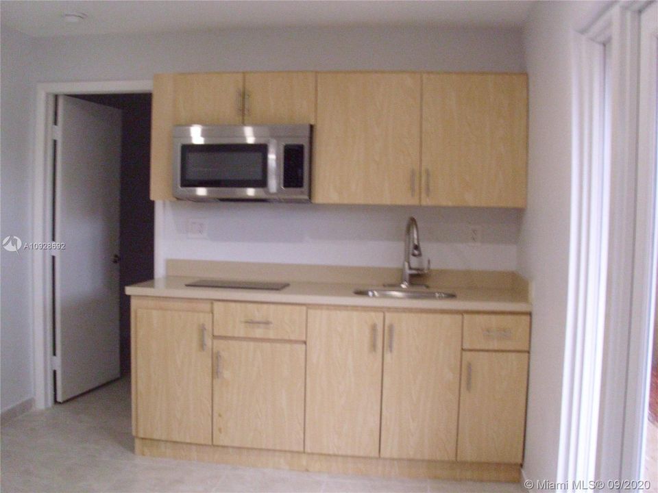 Recently Rented: $950 (1 beds, 1 baths, 1200 Square Feet)