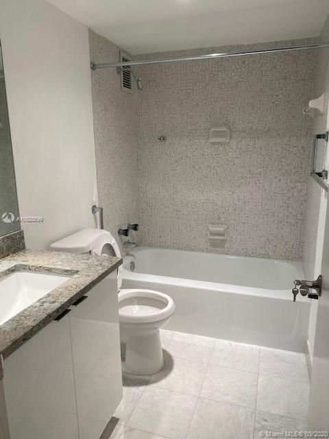 Recientemente alquilado: $2,400 (2 camas, 2 baños, 1300 Pies cuadrados)
