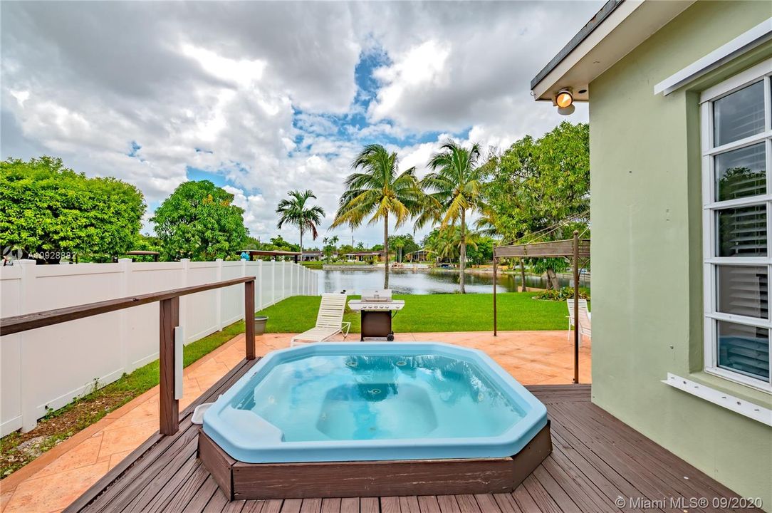 Hot tub overlooking the lake