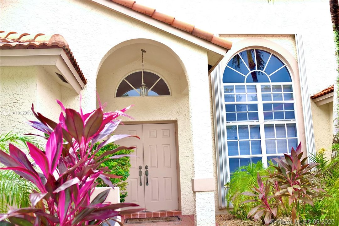 Recently Rented: $3,500 (4 beds, 3 baths, 2438 Square Feet)