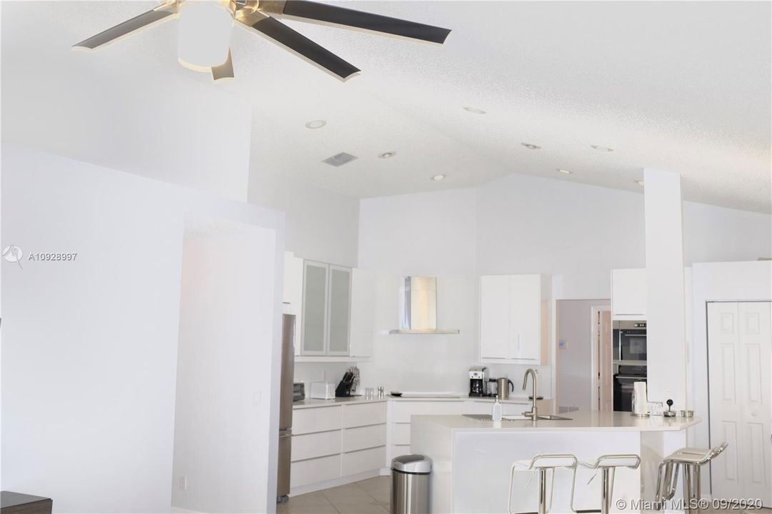 Recently Rented: $3,500 (4 beds, 3 baths, 2438 Square Feet)