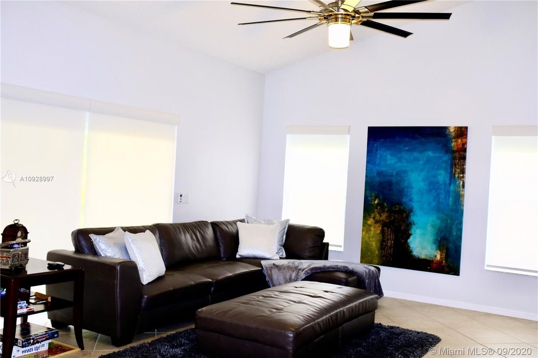 Recently Rented: $3,500 (4 beds, 3 baths, 2438 Square Feet)