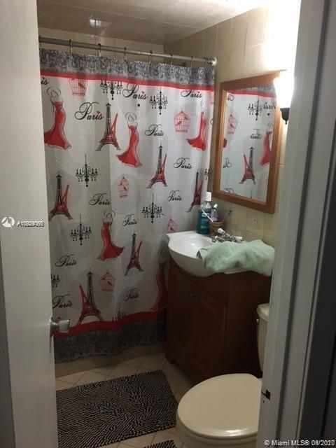 Recently Sold: $374,900 (4 beds, 4 baths, 1965 Square Feet)