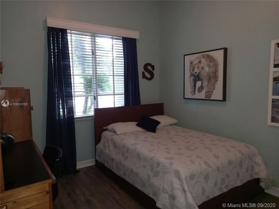 Vendido Recientemente: $445,000 (3 camas, 2 baños, 1548 Pies cuadrados)