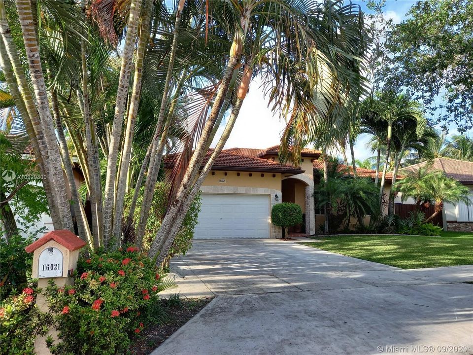 Vendido Recientemente: $445,000 (3 camas, 2 baños, 1548 Pies cuadrados)