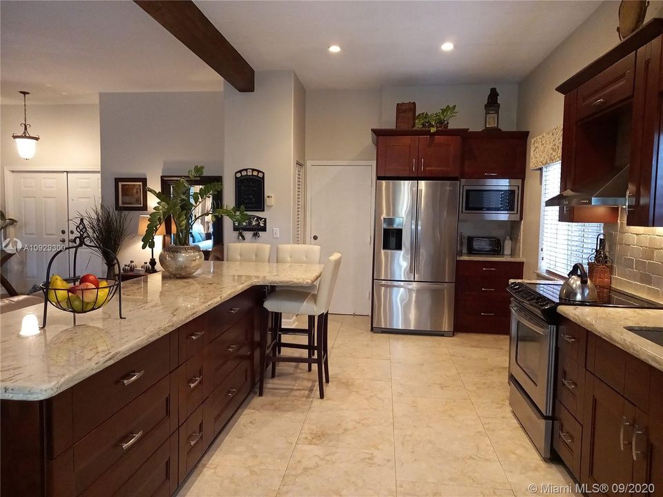 Vendido Recientemente: $445,000 (3 camas, 2 baños, 1548 Pies cuadrados)