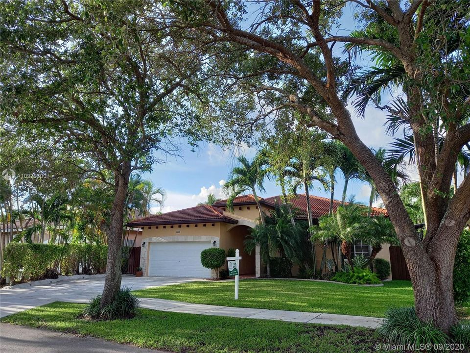 Vendido Recientemente: $445,000 (3 camas, 2 baños, 1548 Pies cuadrados)