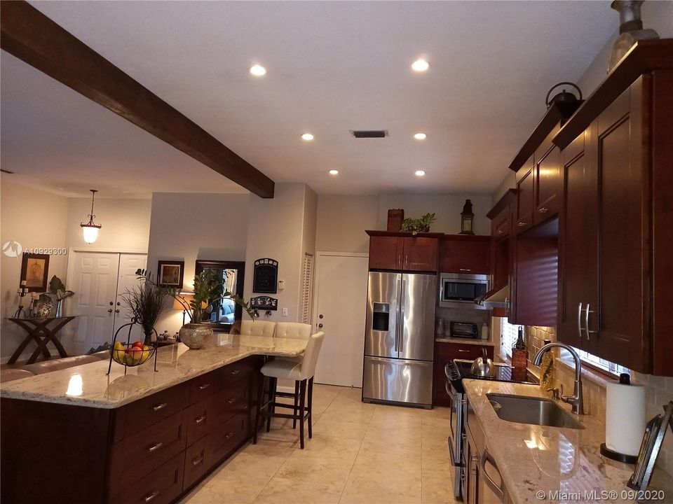 Vendido Recientemente: $445,000 (3 camas, 2 baños, 1548 Pies cuadrados)