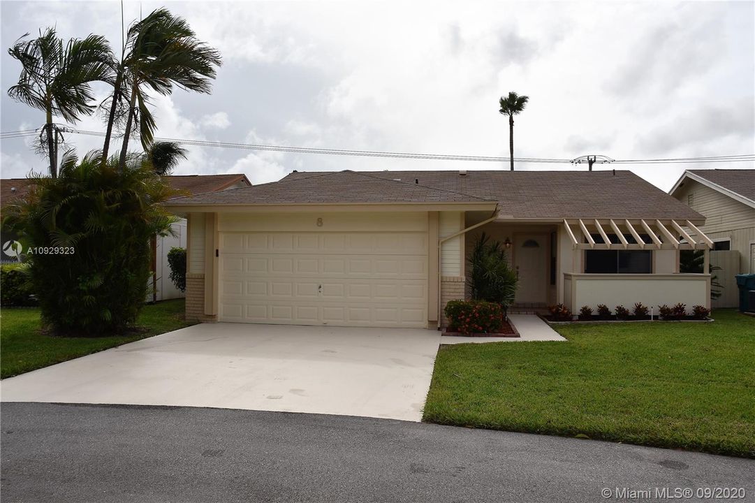 Recently Sold: $280,000 (3 beds, 2 baths, 1409 Square Feet)