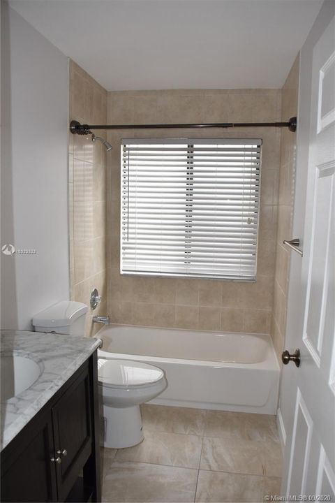 Recently Sold: $280,000 (3 beds, 2 baths, 1409 Square Feet)