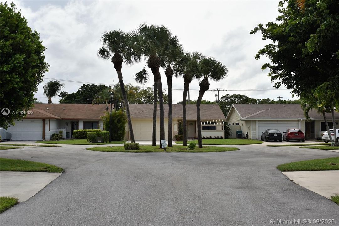Recently Sold: $280,000 (3 beds, 2 baths, 1409 Square Feet)