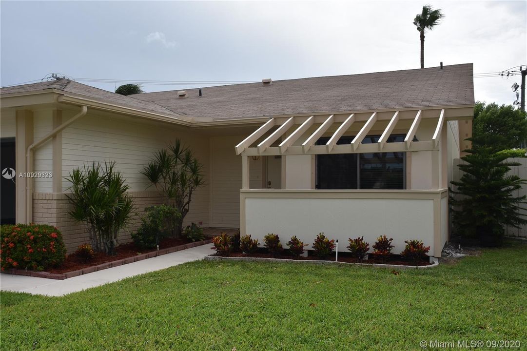 Recently Sold: $280,000 (3 beds, 2 baths, 1409 Square Feet)