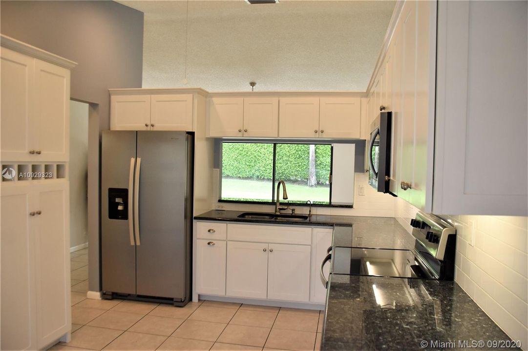Recently Sold: $280,000 (3 beds, 2 baths, 1409 Square Feet)