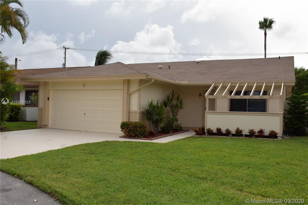 Recently Sold: $280,000 (3 beds, 2 baths, 1409 Square Feet)