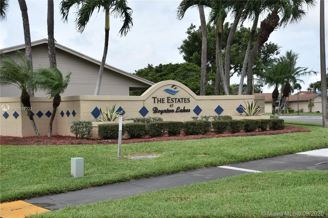 Recently Sold: $280,000 (3 beds, 2 baths, 1409 Square Feet)