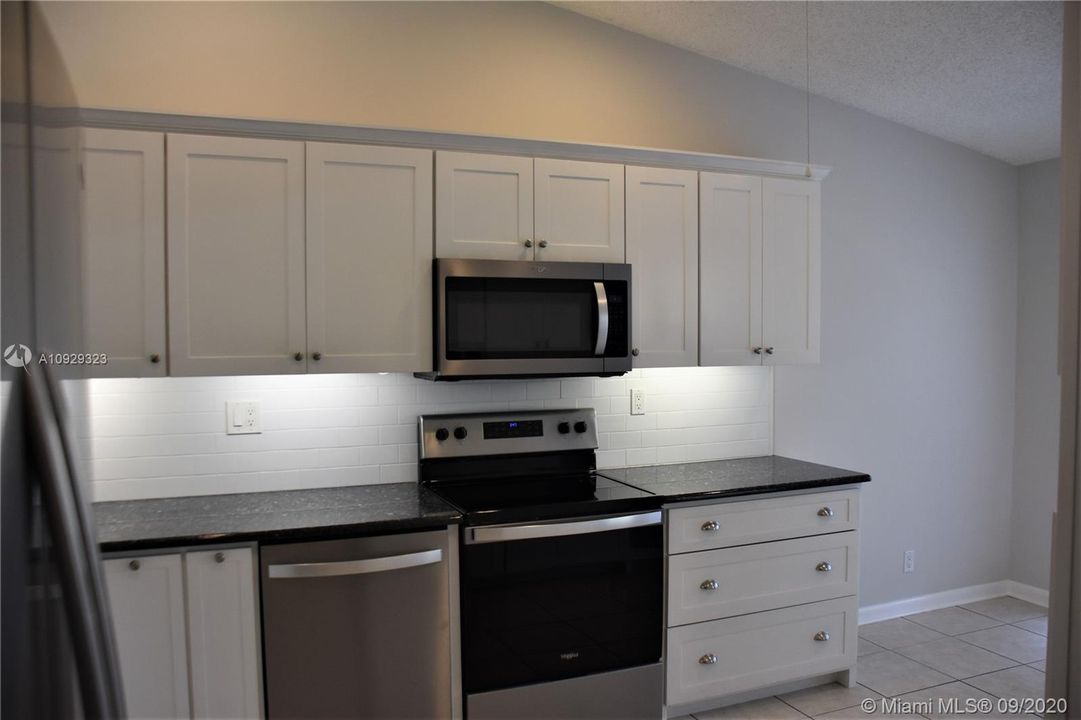 Recently Sold: $280,000 (3 beds, 2 baths, 1409 Square Feet)