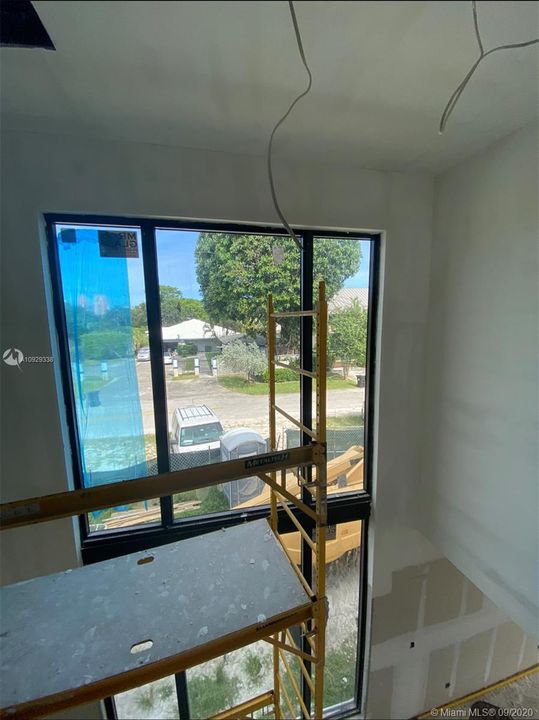20 foot ceiling and a lot of natural light