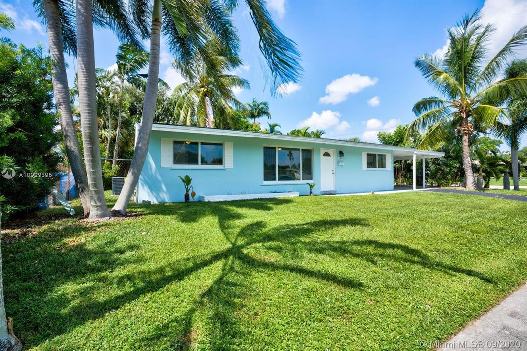 Vendido Recientemente: $339,900 (4 camas, 2 baños, 1196 Pies cuadrados)