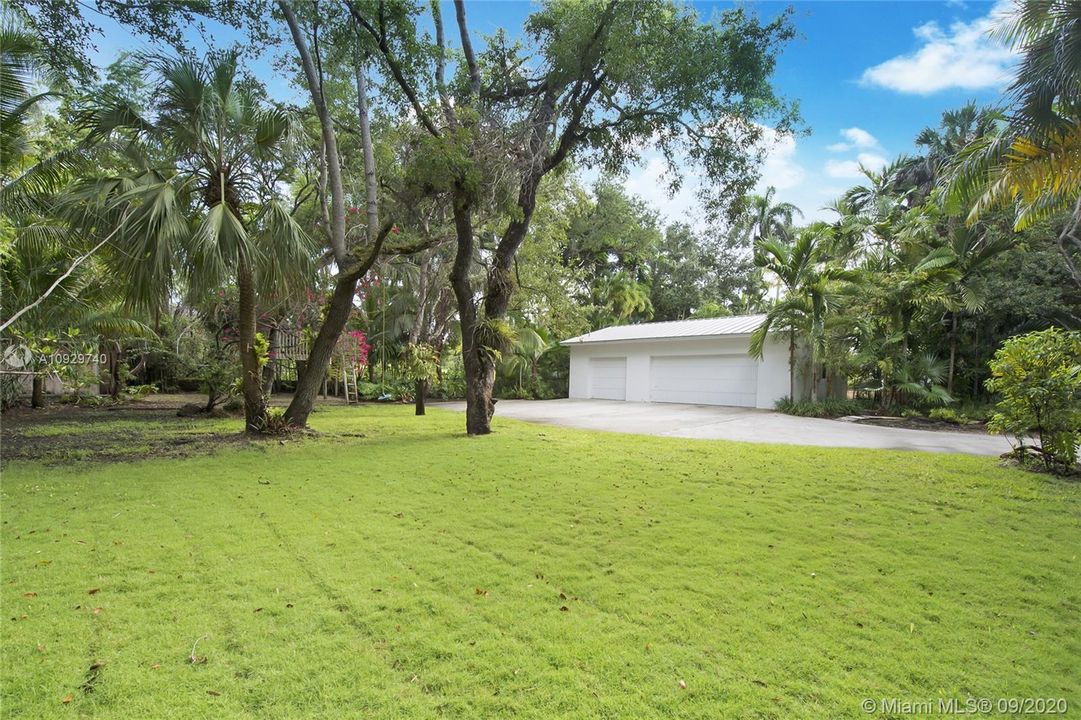 Recently Rented: $7,995 (4 beds, 4 baths, 4061 Square Feet)