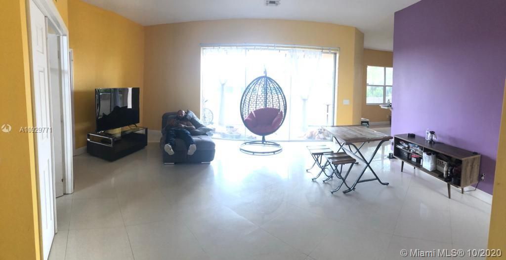 Recently Sold: $250,000 (3 beds, 2 baths, 2040 Square Feet)