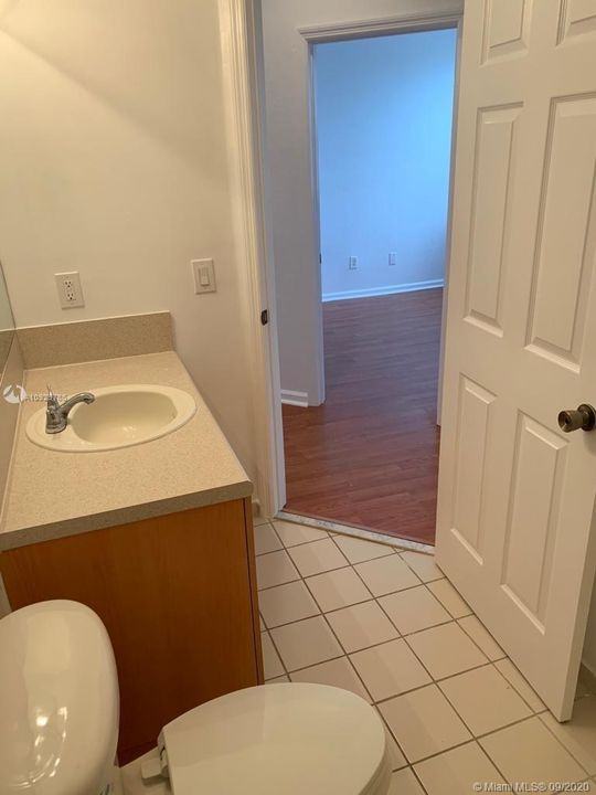Recientemente alquilado: $1,800 (4 camas, 2 baños, 1592 Pies cuadrados)