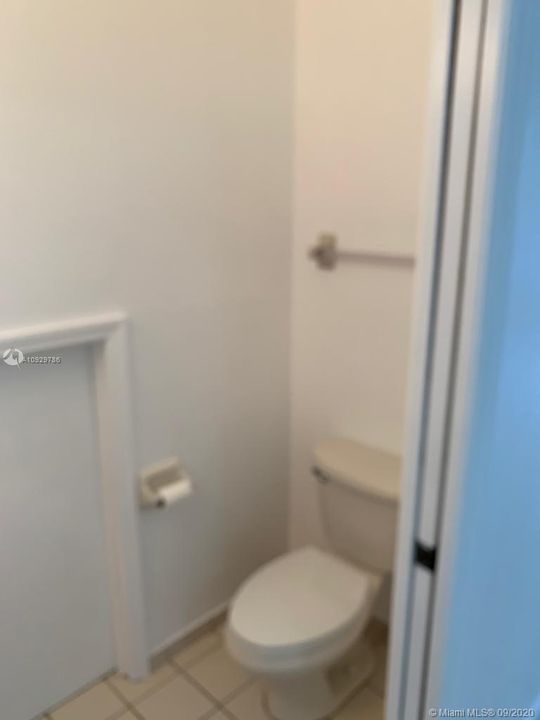 Recientemente alquilado: $1,800 (4 camas, 2 baños, 1592 Pies cuadrados)